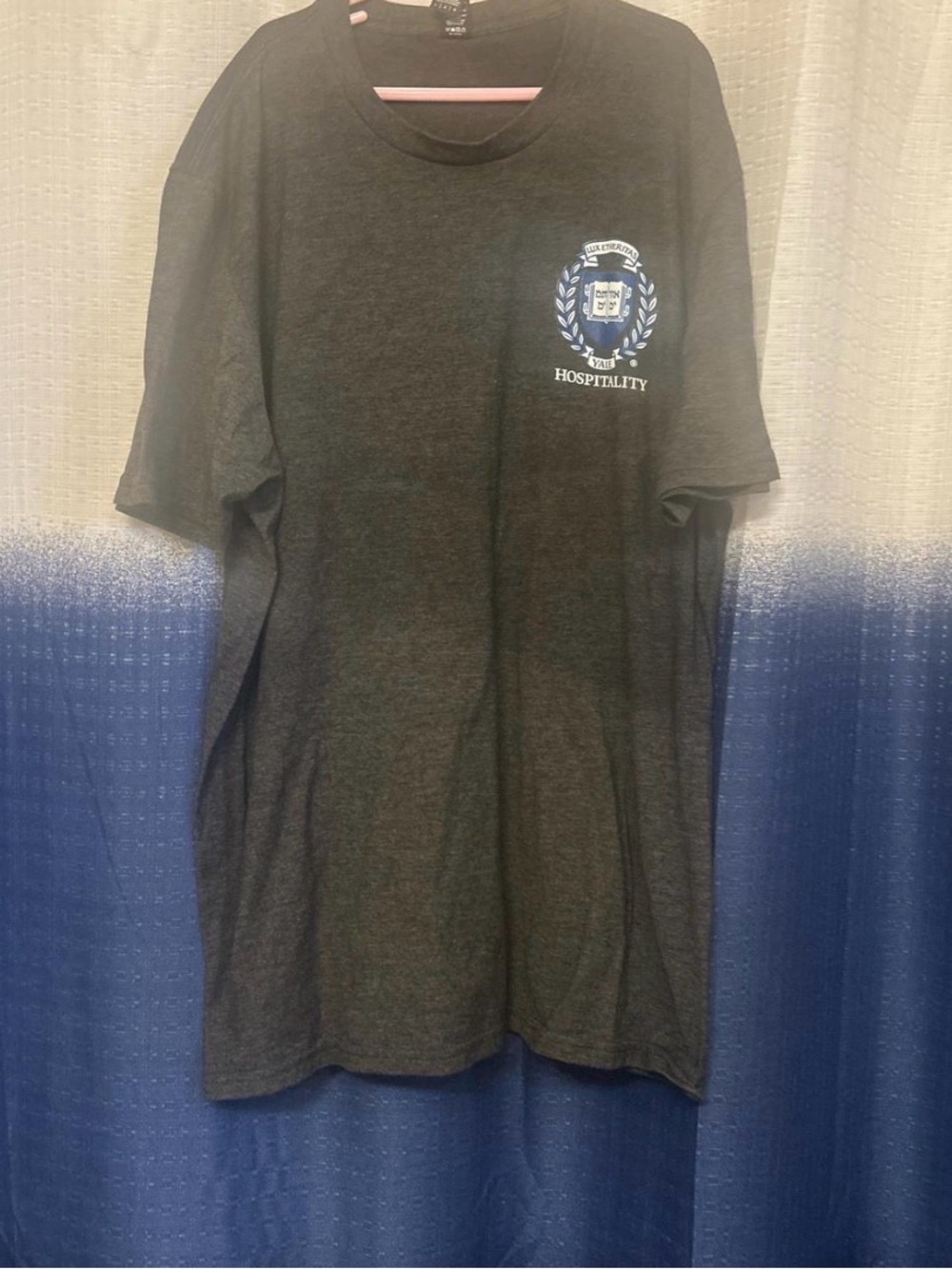 Yale Hospitality Crest unisex Dark Gray Crew Neck T-Shirt